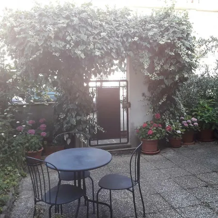 La Casa Di Adria Lägenhet *